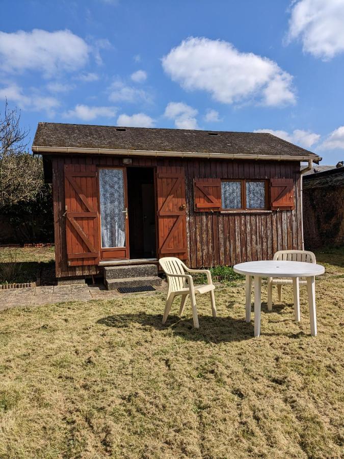 Au Petit D'illiers Combray Chalet *